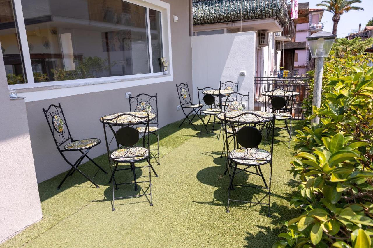 Sicily In Love 2 - Rooms & Breakfast Таормина Экстерьер фото