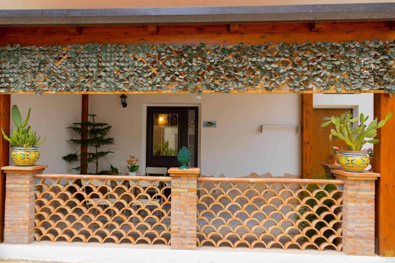 Sicily In Love 2 - Rooms & Breakfast Таормина Экстерьер фото