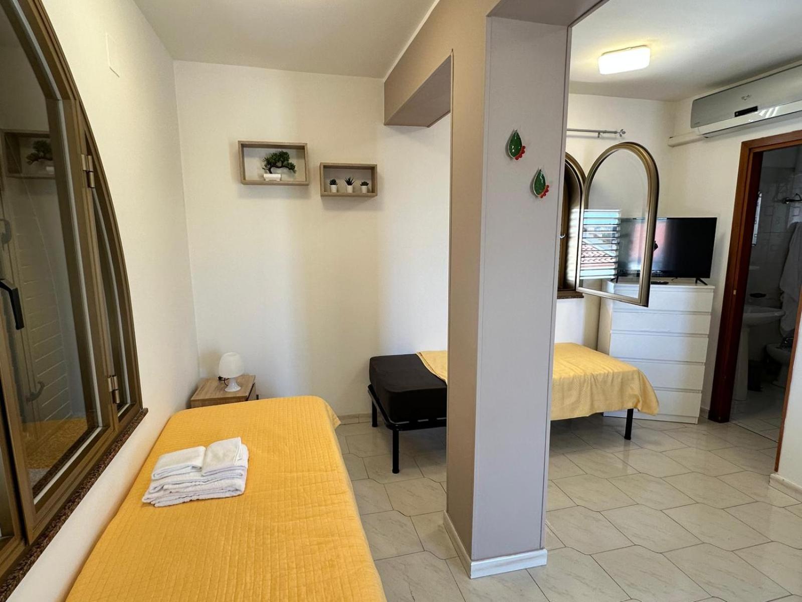 Sicily In Love 2 - Rooms & Breakfast Таормина Экстерьер фото