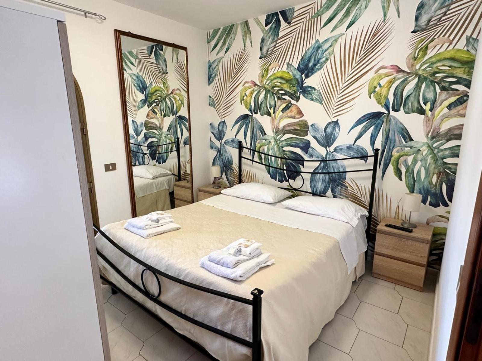 Sicily In Love 2 - Rooms & Breakfast Таормина Экстерьер фото